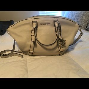 Michael kors crossbody bag